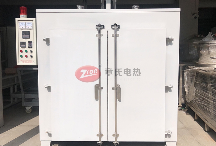 鐵氟龍烤箱的外觀設(shè)計(jì)有哪些特點(diǎn)？
